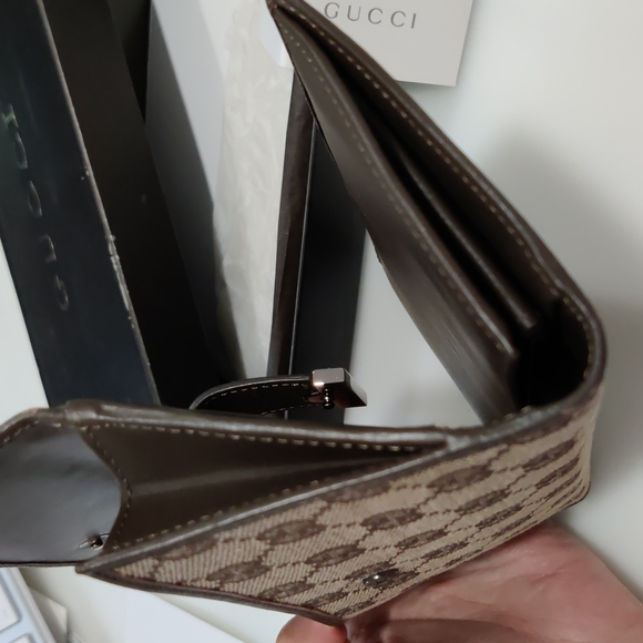 Vintage Gucci Long Wallet - Picture 7 of 11